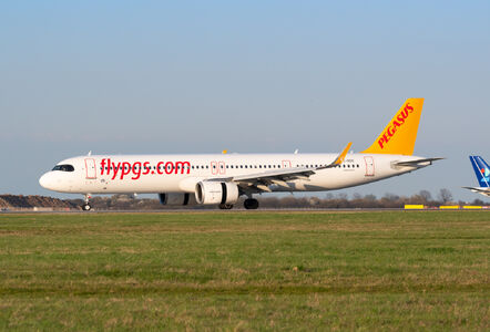 Photo of China Airlines Airbus A321 NEO (B-18101) by Takashi